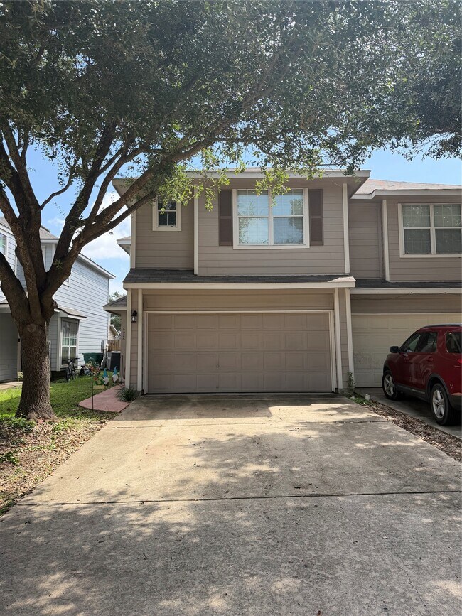 Photo - 6026 Yorkglen Manor Ln