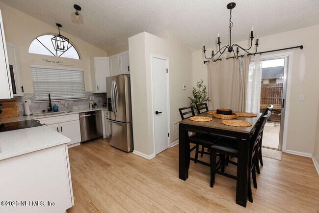 Photo - 1324 Independence Dr