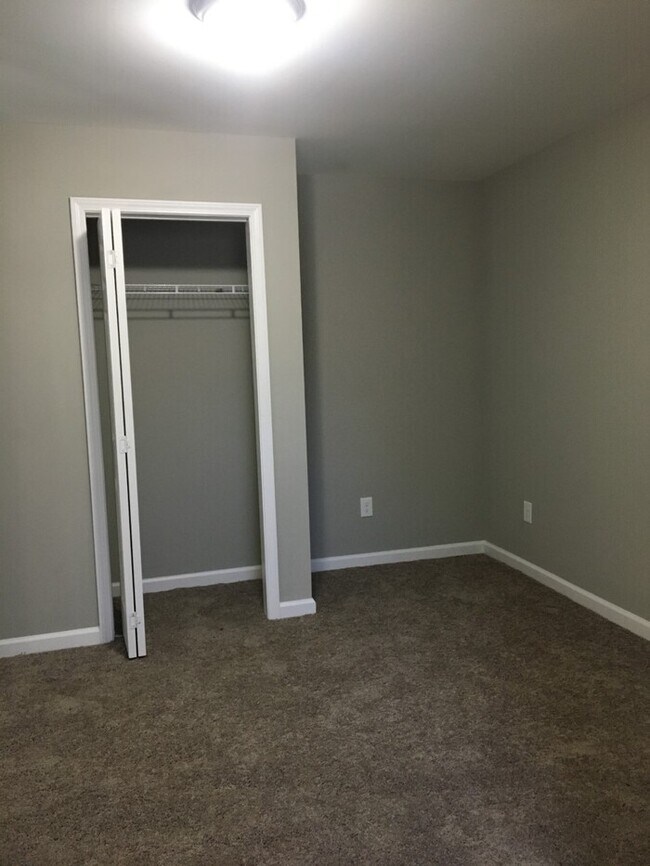 Photo - 480 Candlestick Dr