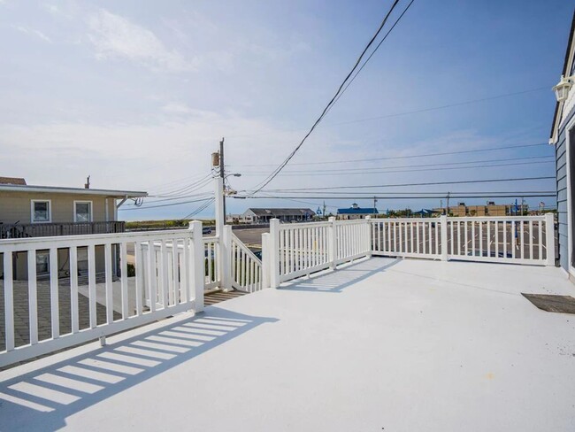 Photo - 9 28th St E Unit 2 (WINTER RENTAL ONLY)