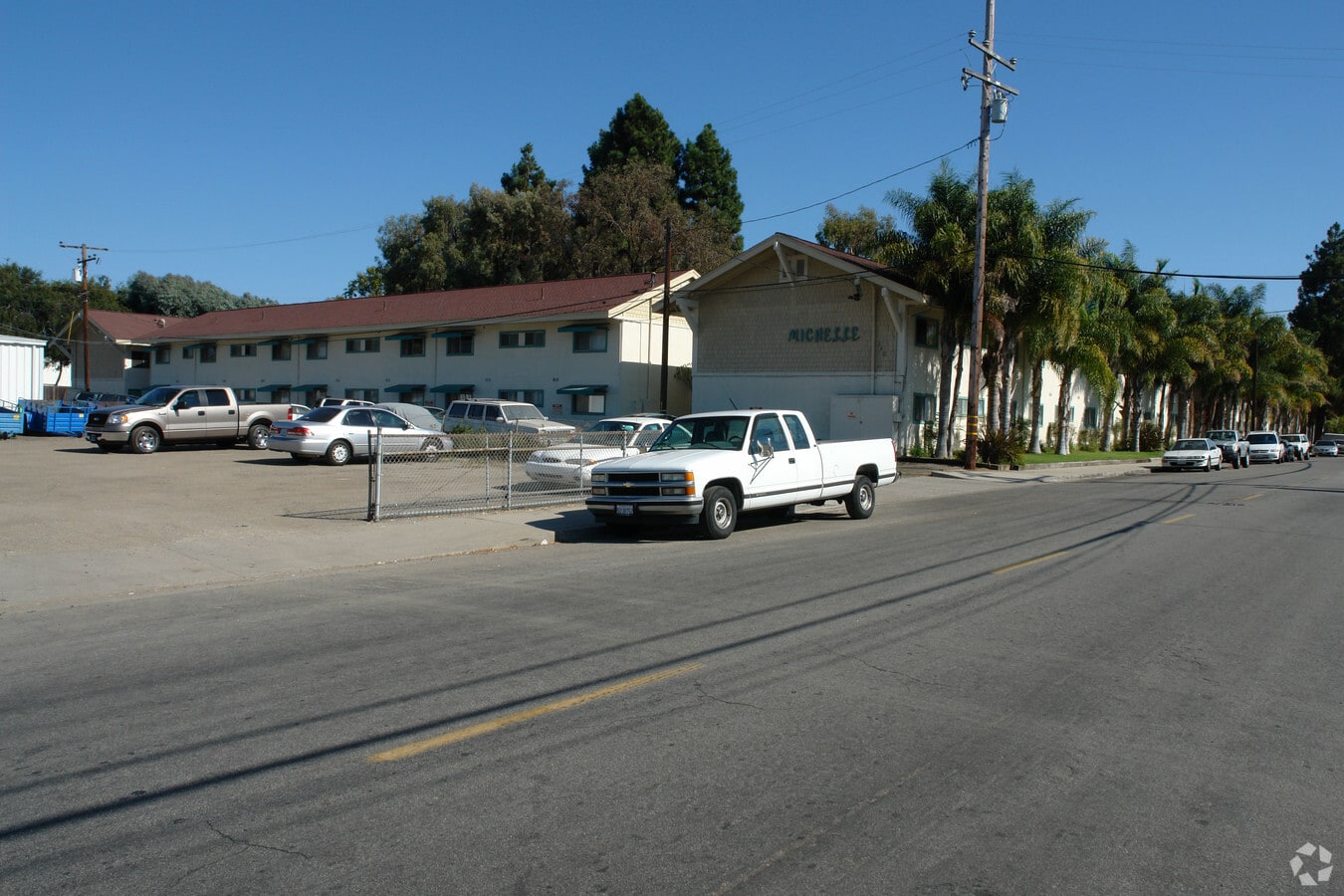 Michelle Apartments - Michelle Apartments