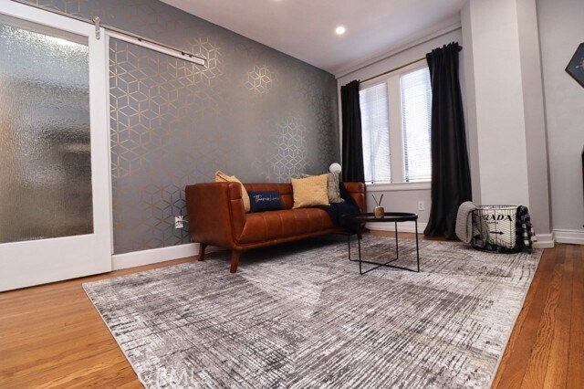 Photo - 315 W 3rd St