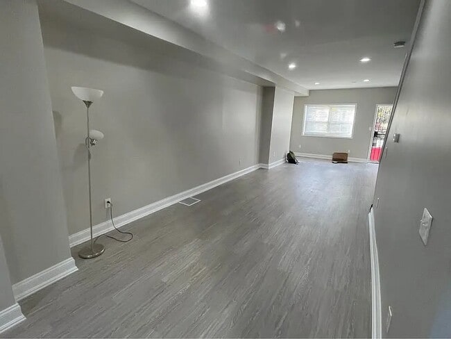 Photo - 345 Font Hill Ave