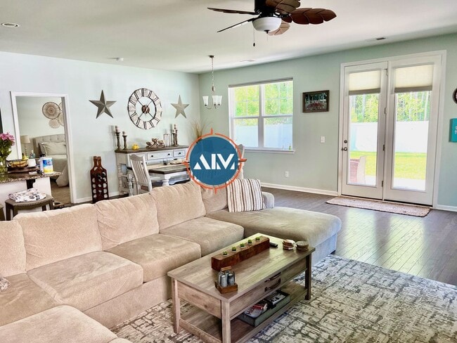 Building Photo - Gorgeous 3BR House at Heritage, New Riverside – Available April 7!