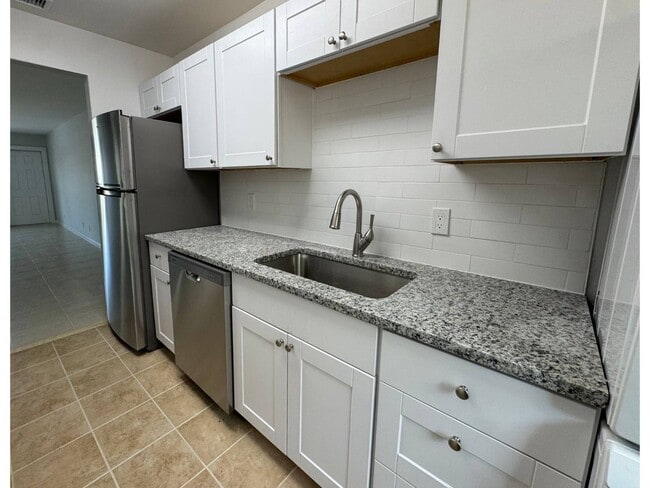 Photo - 1762 Service Rd