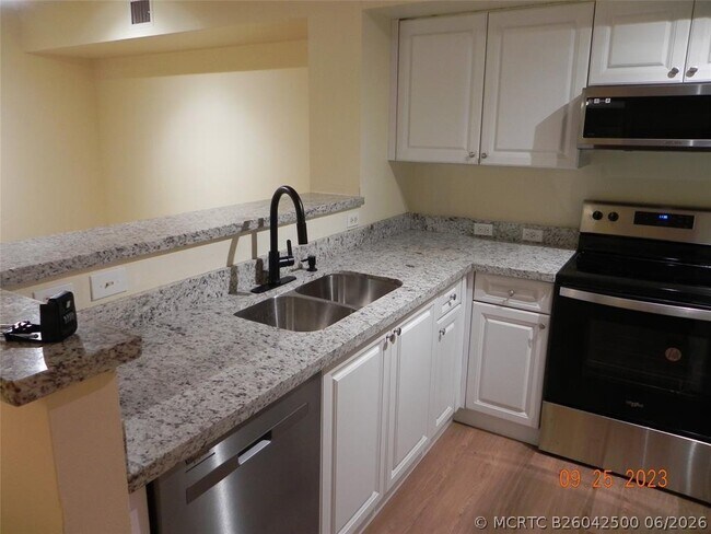 Photo - 577 SW 111th Ln Unit 204
