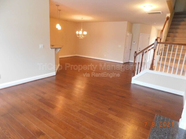 Photo - 8030 Upper Lake Dr
