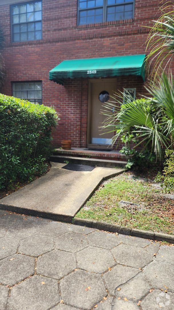 Building Photo - 2849 Herschel St Unit 2849 HERSCHEL ST #3 (UP over 2 Rental
