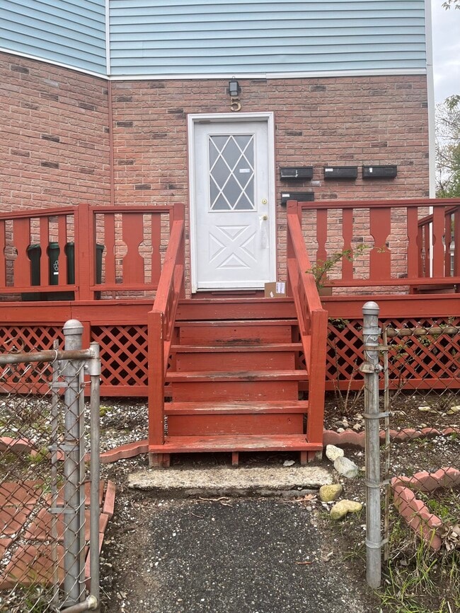 Photo - 5 Webster Pl Unit 1