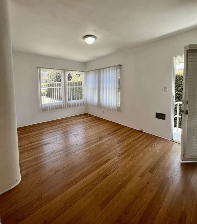 Photo - 3538 State St