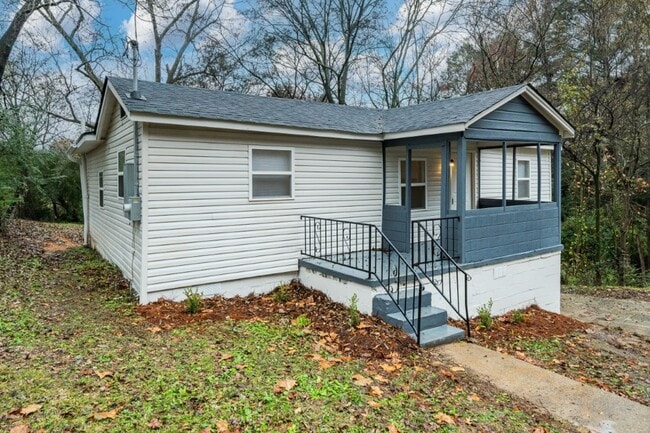 Photo - Beautifully Renovated 3BR/2BA Home on Forest Road in Hueytown – Now Accepting Section 8!