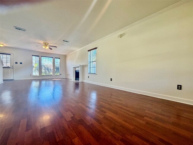 Photo - 16907 Dusty Mill Dr W