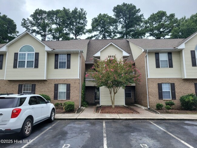 Building Photo - 2932 Mulberry Ln Unit B Rental