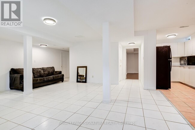 Photo - 161 Chambers Crescent