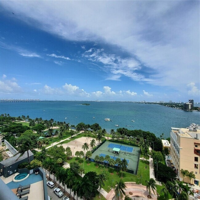 Building Photo - 1750 N Bayshore Dr Unit 1702 Rental