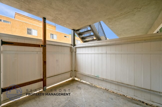 Photo - 16972 Lynn Lane