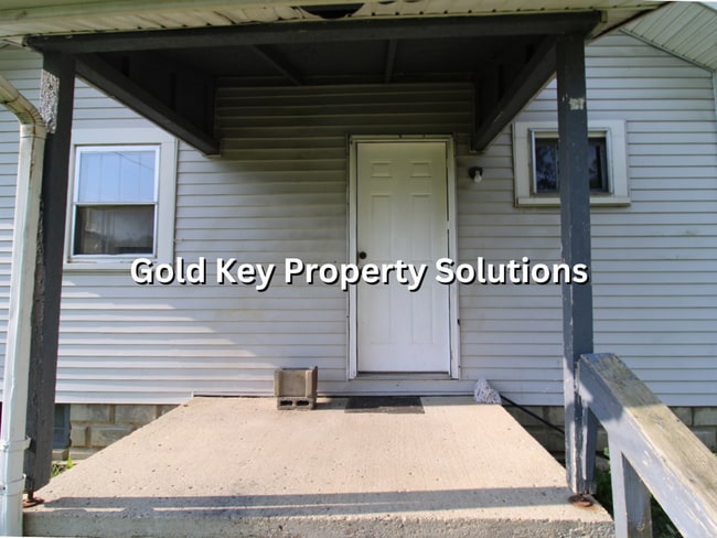 Photo - 2 BR 1 BA House with Enclosed Porch and La...