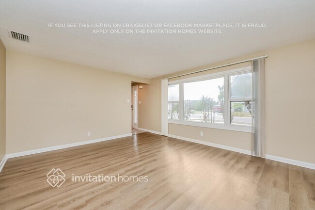 Photo - 1705 Village Ct