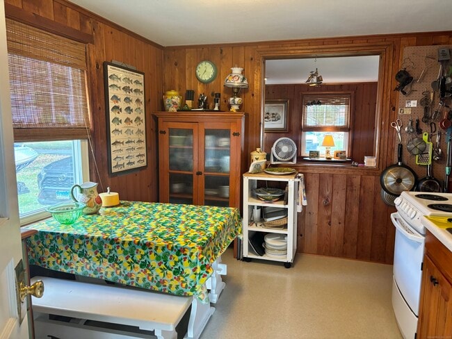 Photo - 42 Sea Breeze Ave