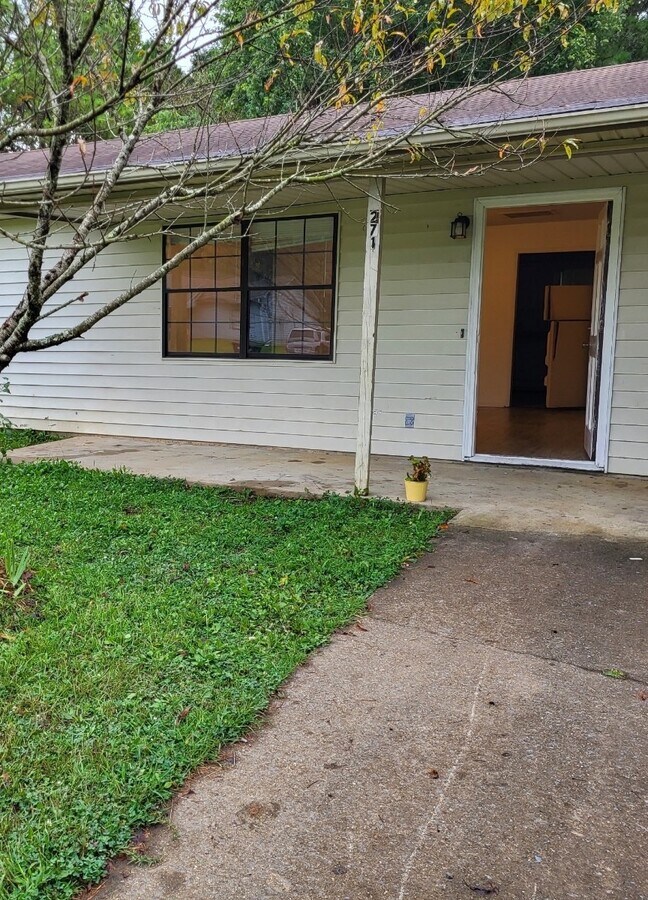 Photo - Duplex Landon CT Unit 271