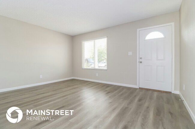 Photo - 8517 W Indianola Ave