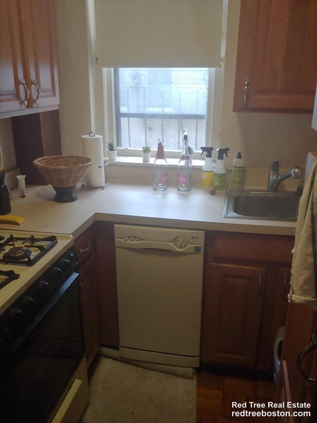 Photo - 311 Allston St Unidad 10