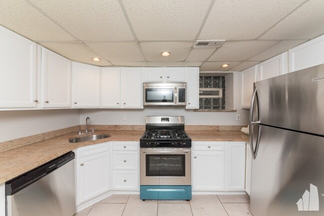 Photo - 1944 N Bissell St Unit G