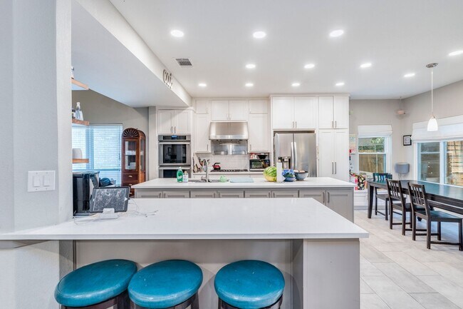 Photo - 10803 Sans Souci Pl