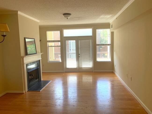Photo - 405 W 7th St Unit 208