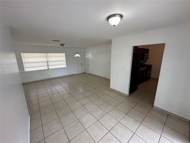Photo - 210 NW 18th St