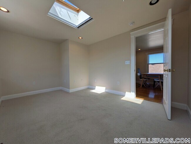 98 W Quincy St Unit J