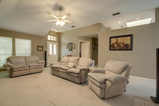 Photo - 4510 Silver Hollow Dr