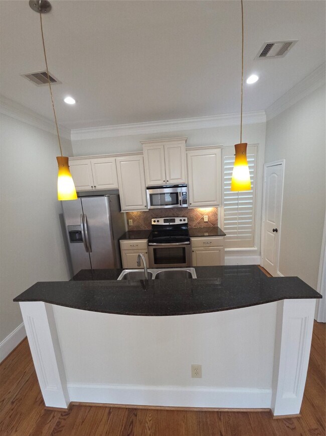 Photo - 3117 Fairdale Oaks E Unidad A