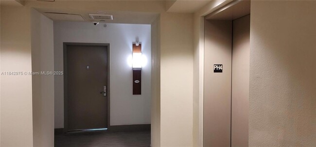 Photo - 1750 N Bayshore Dr Unit 5508