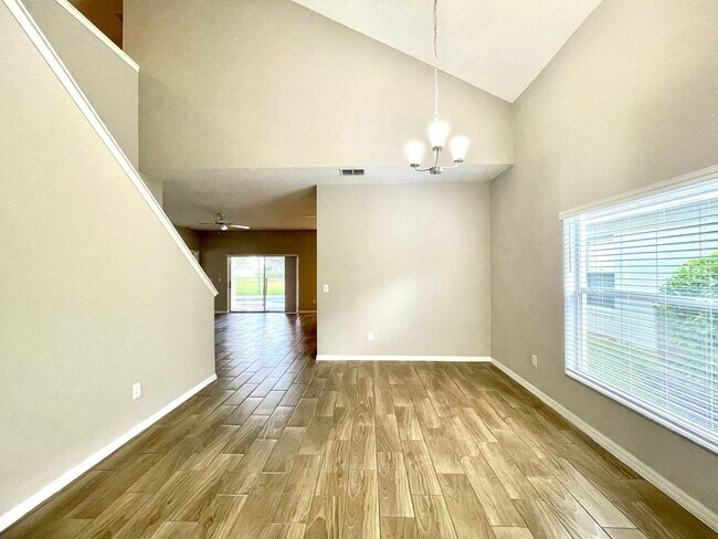 Photo - Beautiful 4/2.5 Two Story Pool Home in Ryb...