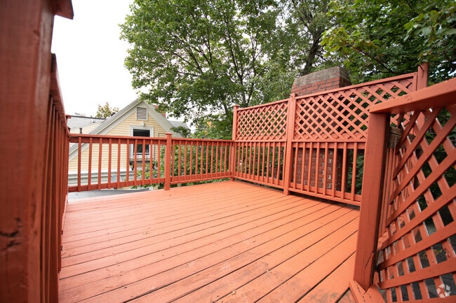Building Photo - 20 Ellery St Unit 2 Rental