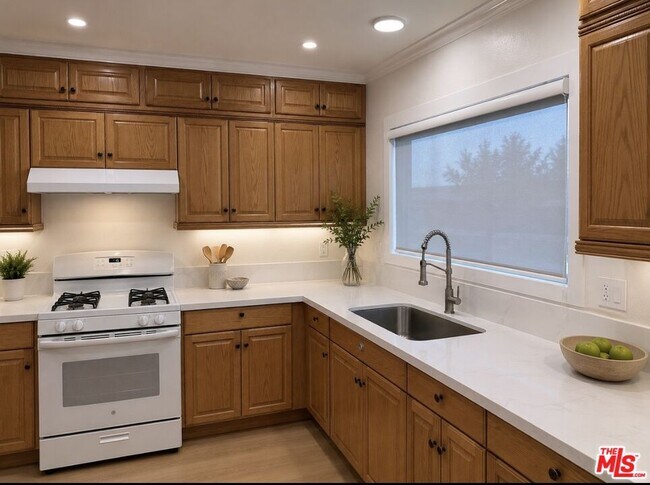 Photo - 2810 Francis Ave Unit 2810