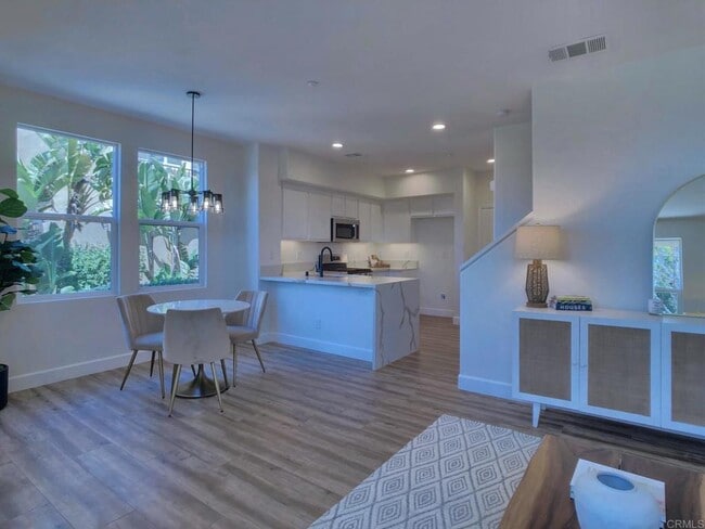 Photo - 4300 Newton Ave