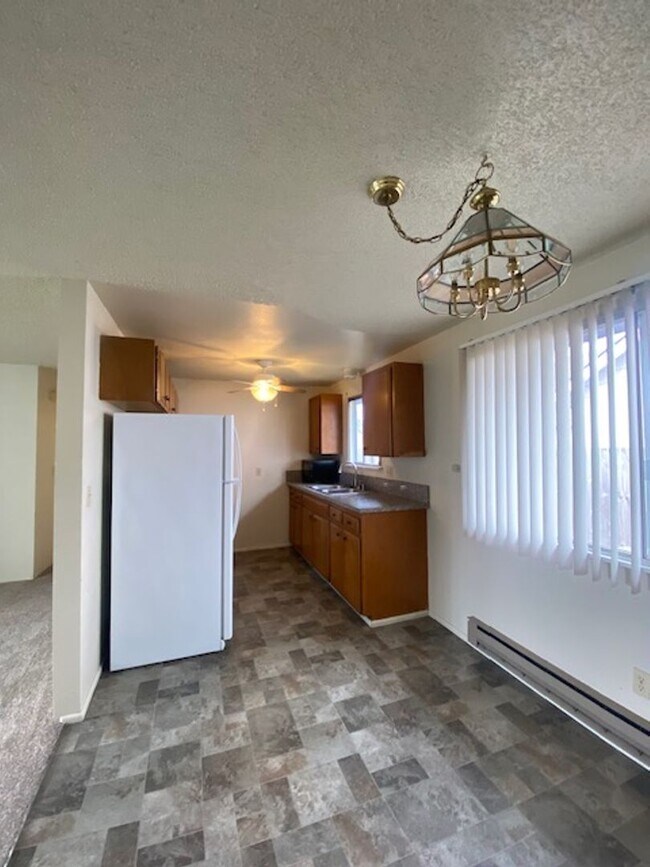 Photo - Must See Lebanon Home!