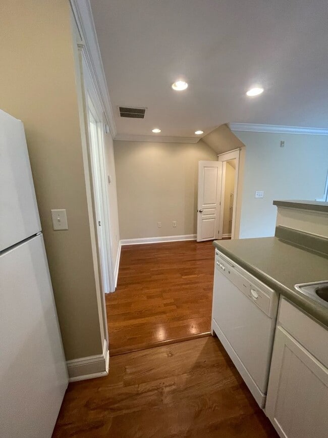 Photo - 05-203 Doddi Unidad 05-203 - B