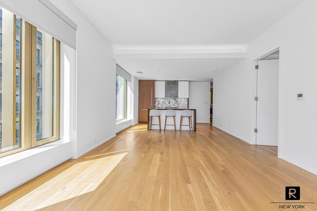 75 Kenmare St Unit 4-D