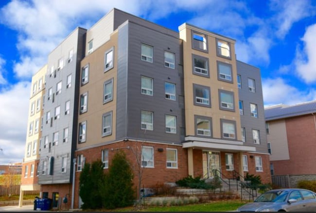 Building Photo - All Inclusive Student Rentals Near Laurier Unit Viewings