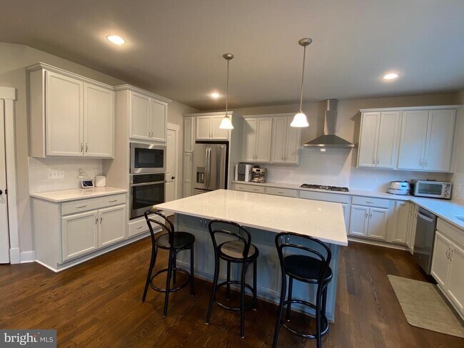 Photo - 2233 N Underwood St