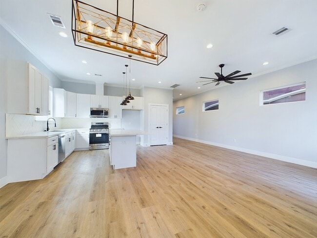 Building Photo - 5029 Creekmont Dr Rental