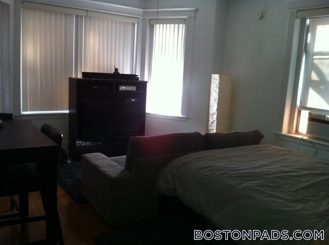 Photo - 175 Hemenway St Unit 9