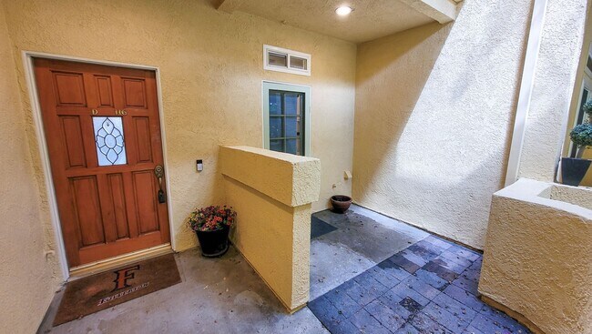 Photo - Downstairs 2 Bed 2 Bath Apartment in Gated Community!