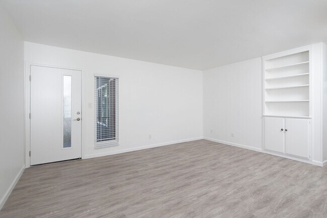 Photo - PR Talmadge Apartments