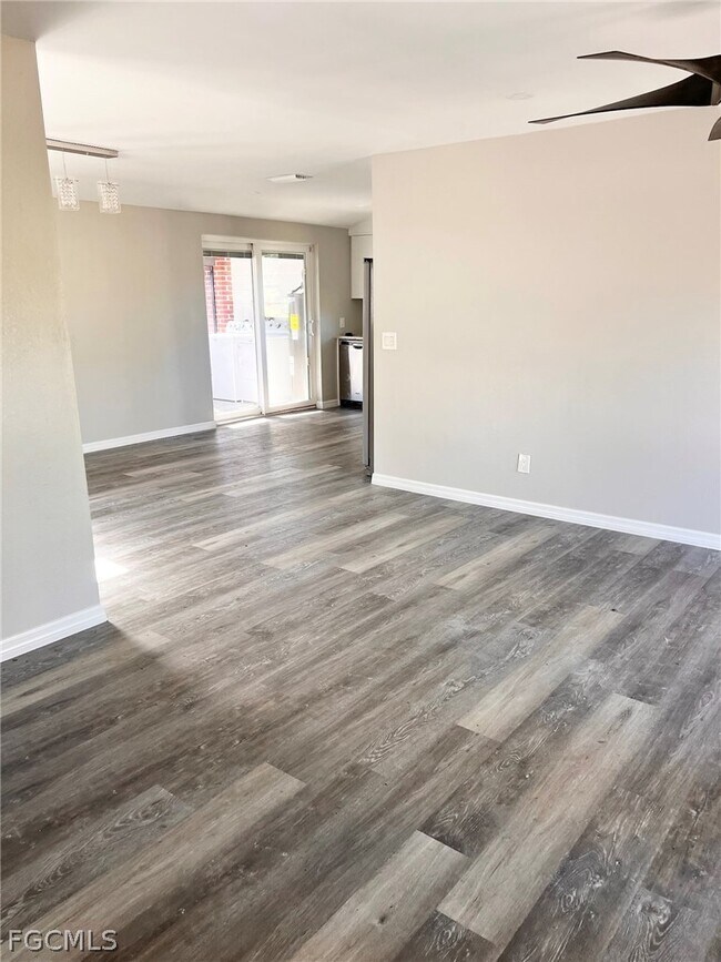 Photo - 26941 Leport St