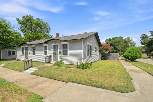 Photo - 1459-1459 E 10th St Unit 1549