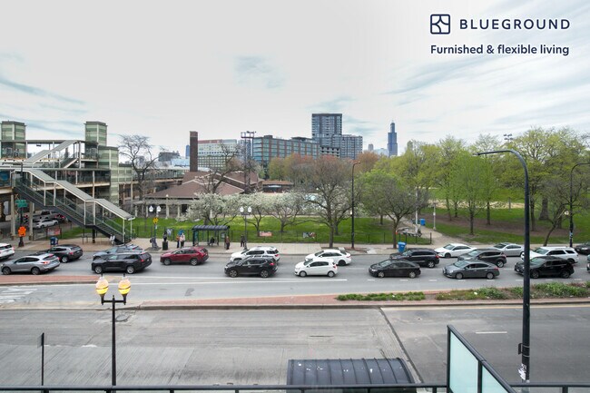 Photo - 150 N Ashland Ave Unidad FL3-ID1061